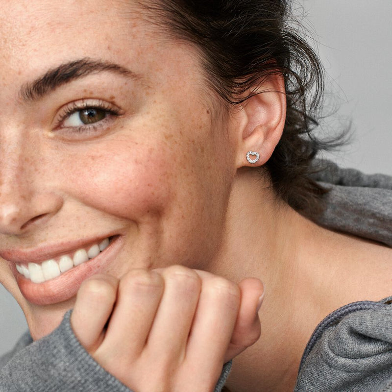 Outline Stud Heart Earring - White Gold
