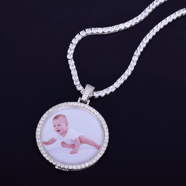 VVS1 Custom Photo Pendant- Gold