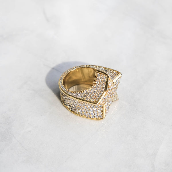 Iced Out Star Ring - Gold